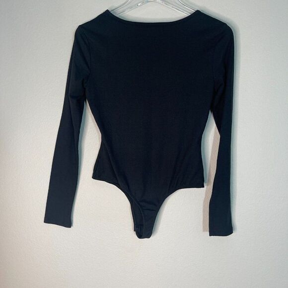 Me to We S Small Bodysuit Black Crisscross Front Knit - Picture 2 of 5